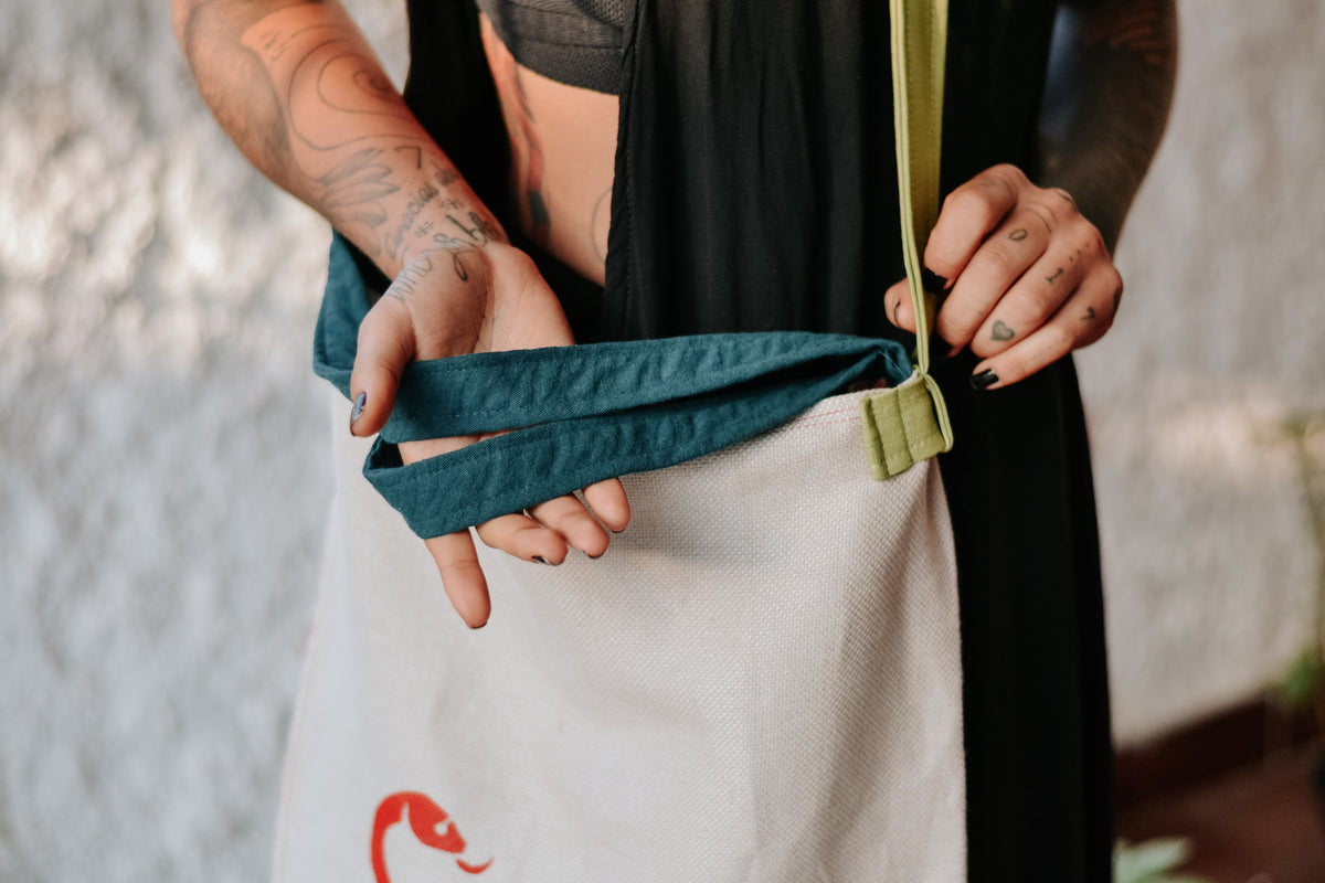 Tote bag transversal cobra-aranha