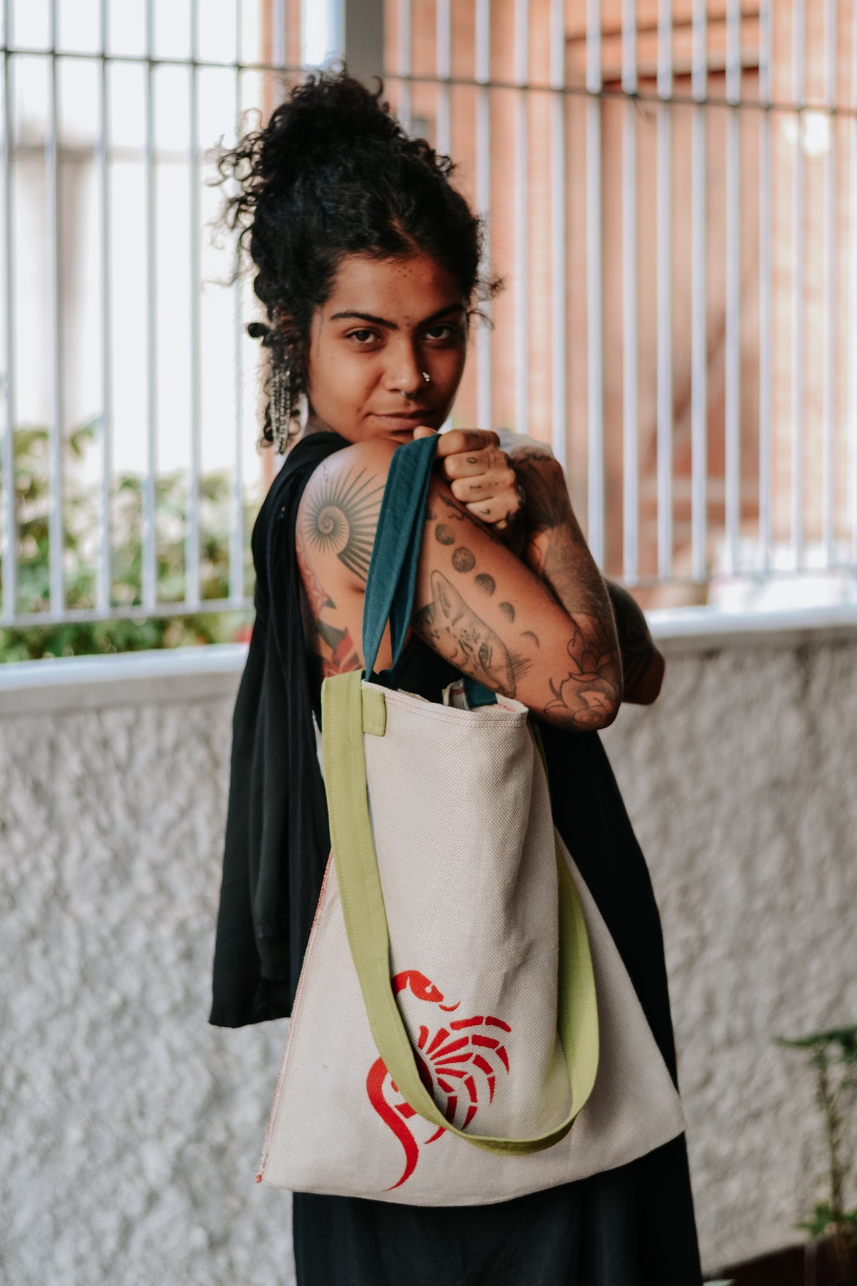 Tote bag transversal cobra-aranha